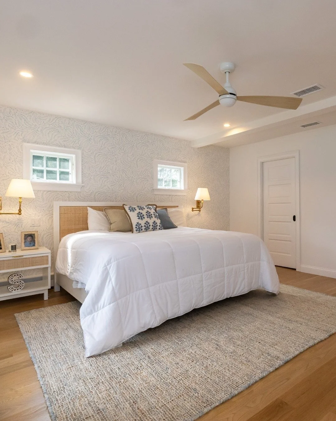 Effortless luxury in every detail.

This serene primary suite pairs soft coastal light with warm wood tones and timeless textures, designed for calm, crafted to last.

#BuiltByShepard #LuxuryLiving #SouthShoreHomes #DesignBuildExcellence #ShepardCons
