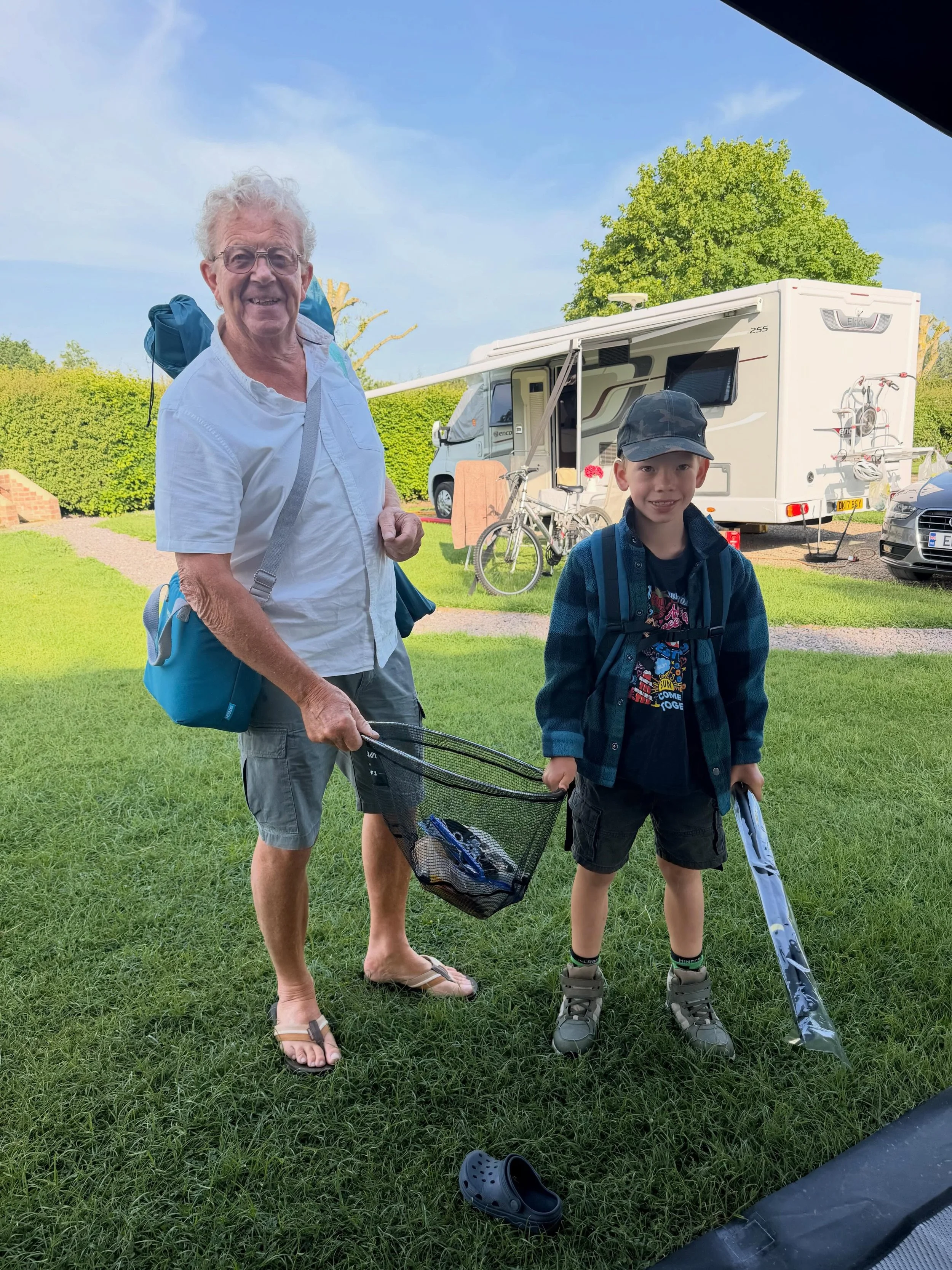 Jude and dad went off fishing this morning on the Gloucester and Sharpness canal in Shepherd&rsquo;s Patch. Good job they got a new landing net at @lobbystackle first! And some tips on where to fish.