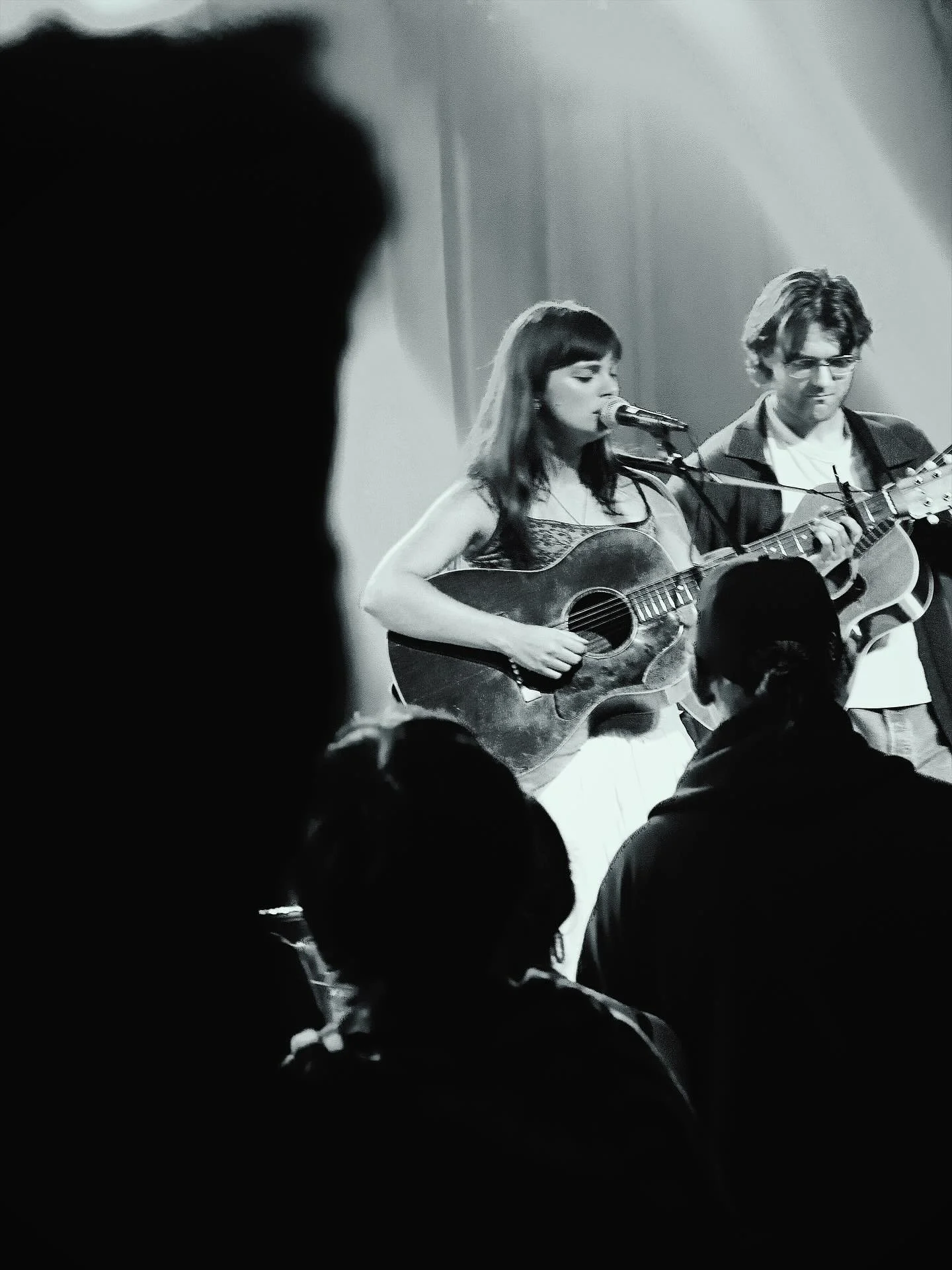 Friday night at The Waiting Room 🩺
Congratulations to @therealzebos on their new album and it&rsquo;s release 🌙

📸 @stephanie_gabriella