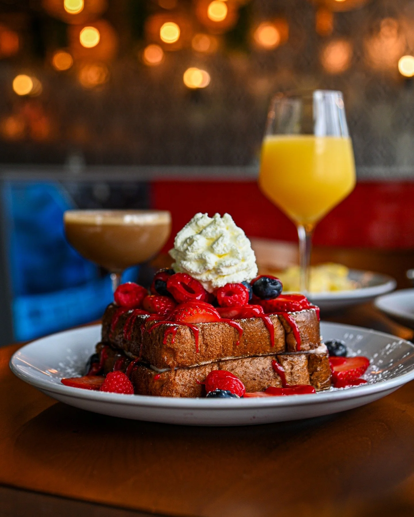 Weekend brunch, but make it extra 🍓✨

The Very Berry French Toast is stacked, sweet, and exactly how weekends should taste at Midtown.

Open today 9am-9pm | Brunch served until 3pm
View Full Brunch Menu: Link in Bio

#MidtownSocial #DetroitMI #Detro