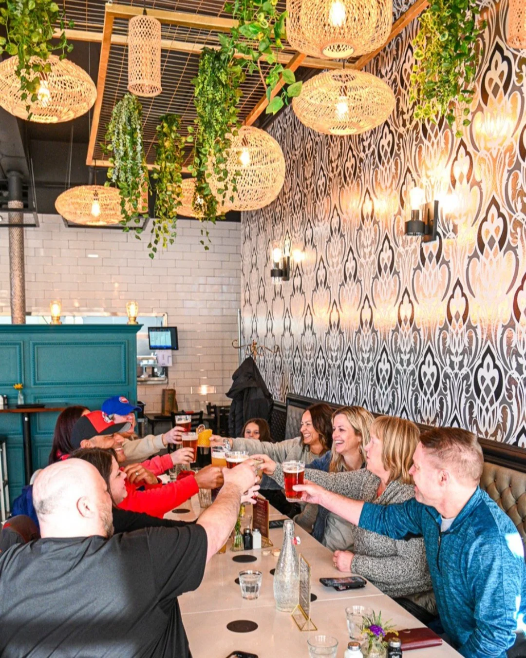 Meet us in Midtown for meals that turn into memories. 🍺 ✨ Who's ready for cold beers and chef-driven bites? Tag your crew and grab a seat! 

📍4160 Woodward

#MidtownSocialDetroit #DetroitEats #DiningInDetroit