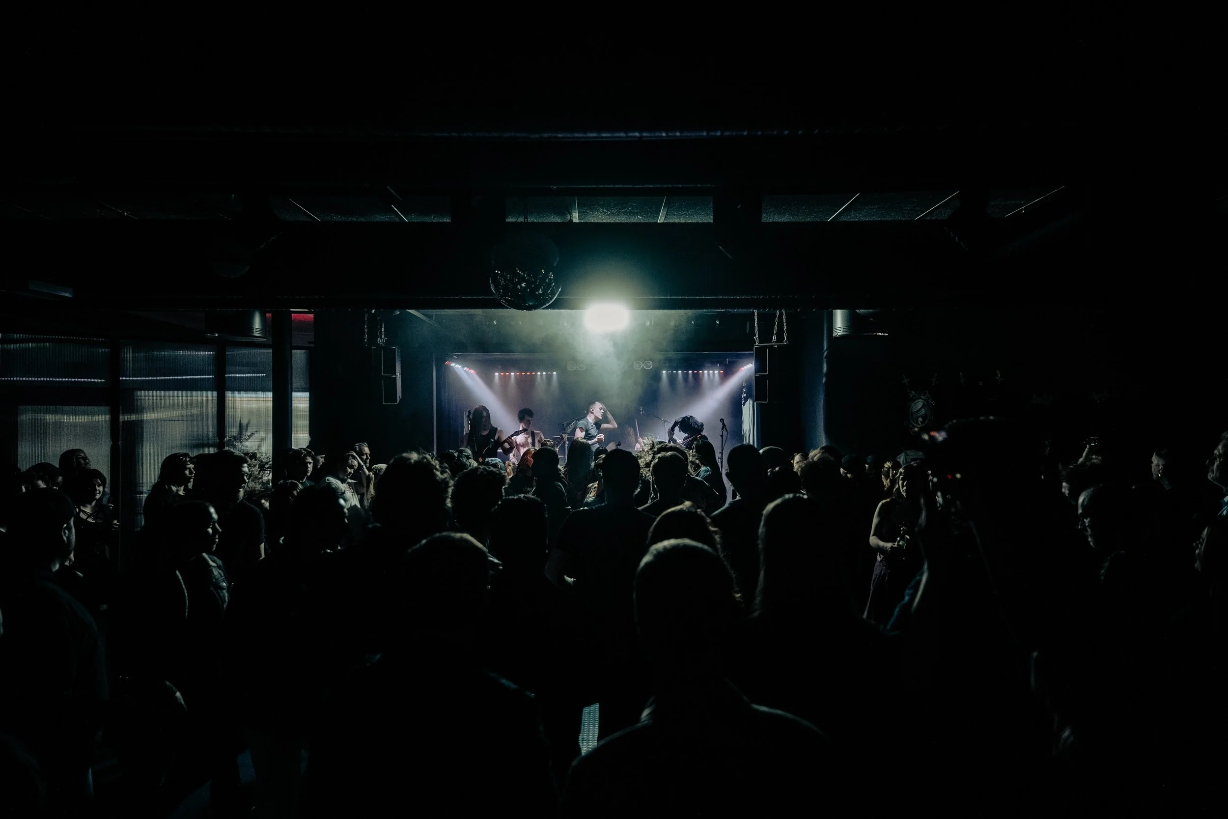 Still trying to process this night.
Huge thank you to everyone who showed up early and gave us that energy from the very first song. Playing alongside some incredible bands and sharing the stage at Kollektivet Livet was honestly unreal for us.

Thank