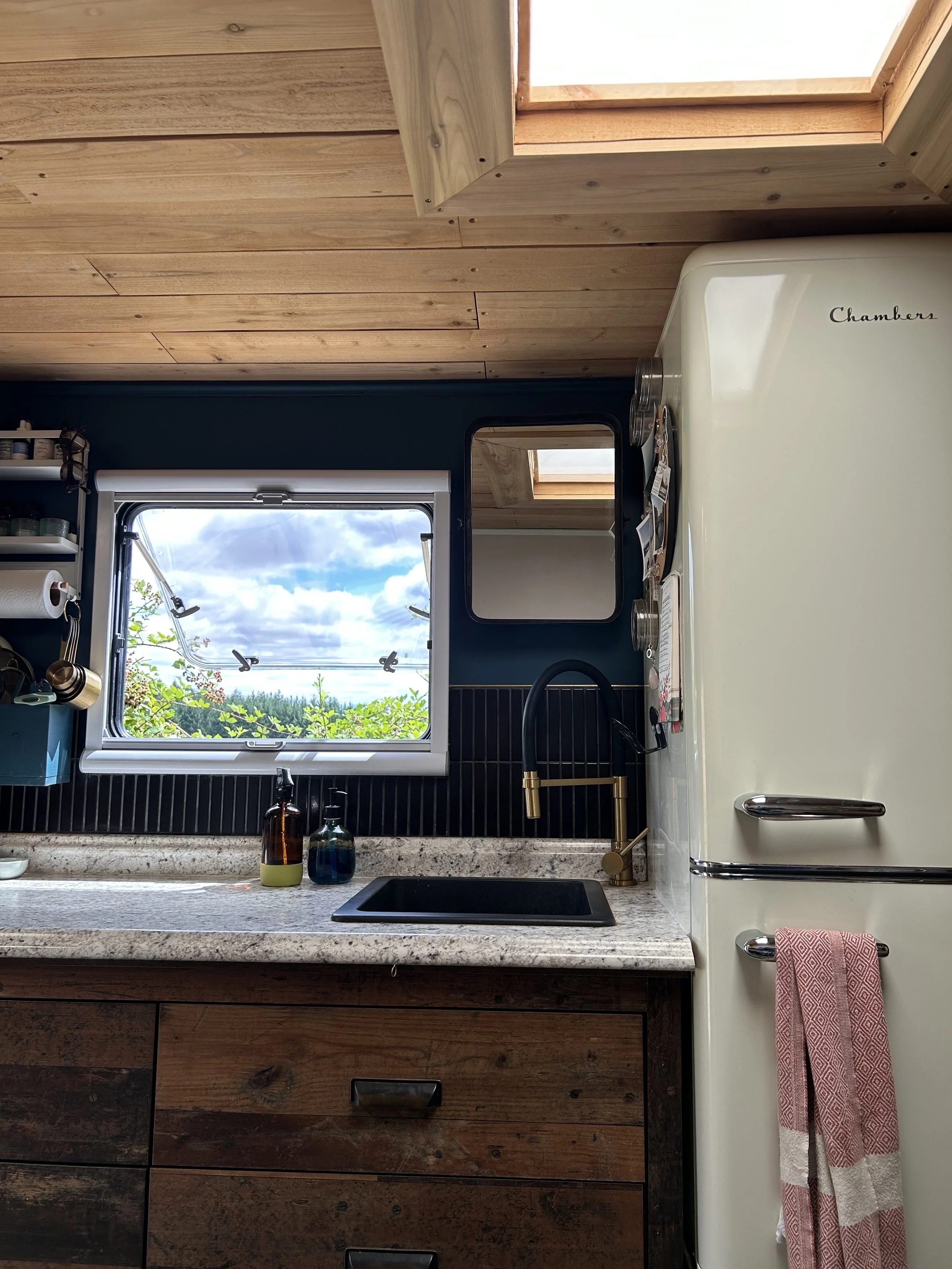 lofty_kitchen.jpg