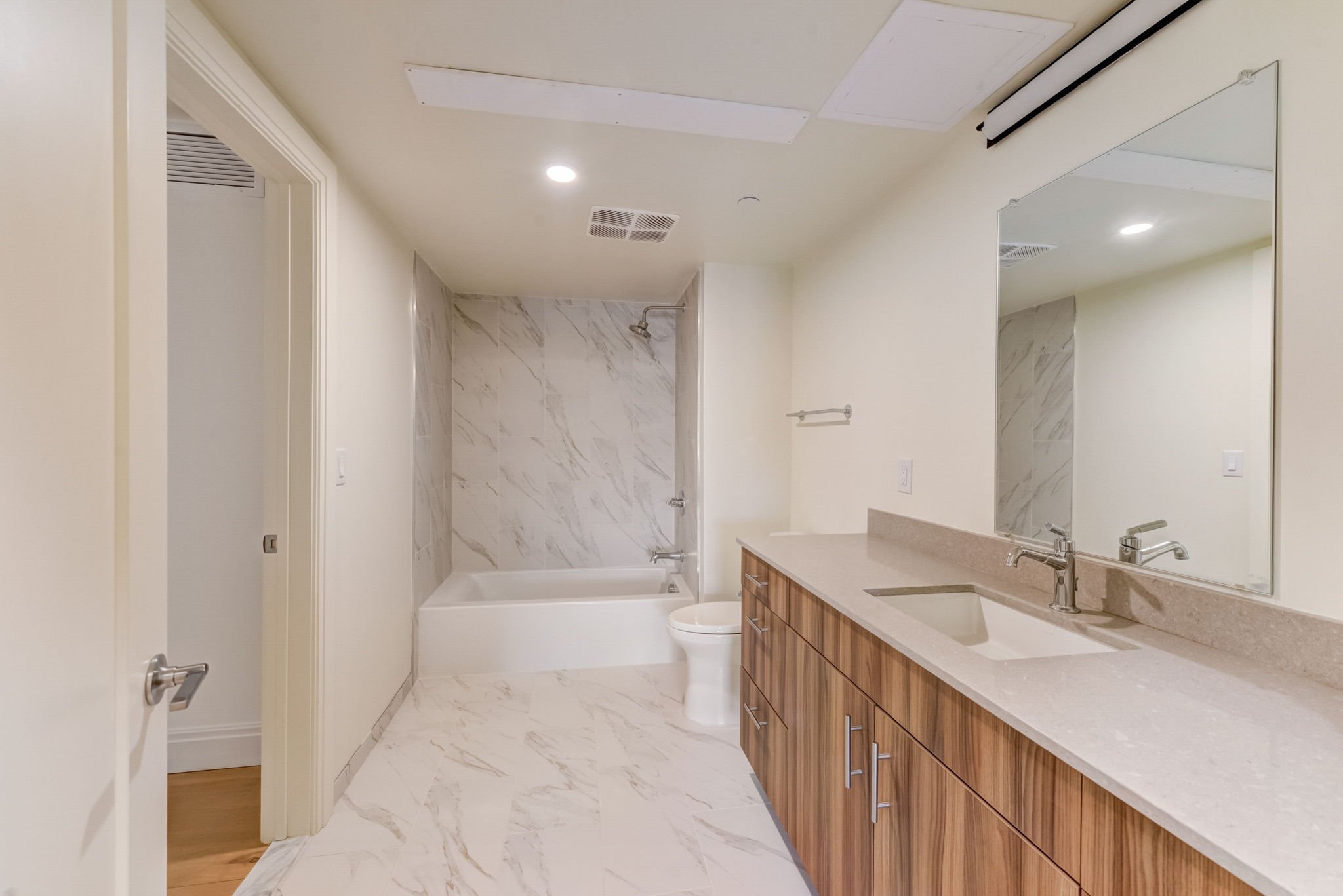 25-web-or-mls-Northampton-St-025.jpg