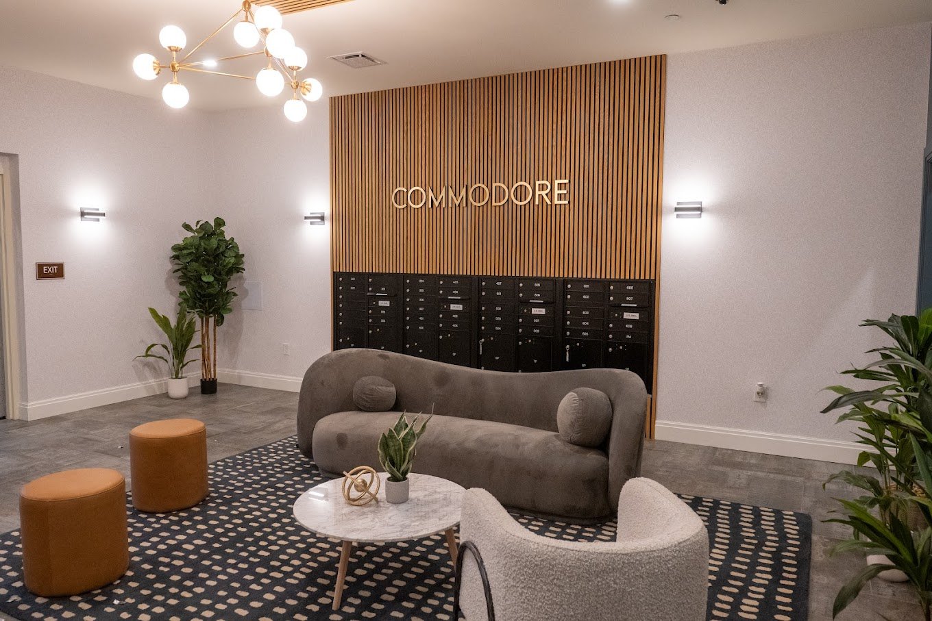 Lobby 1.jpg