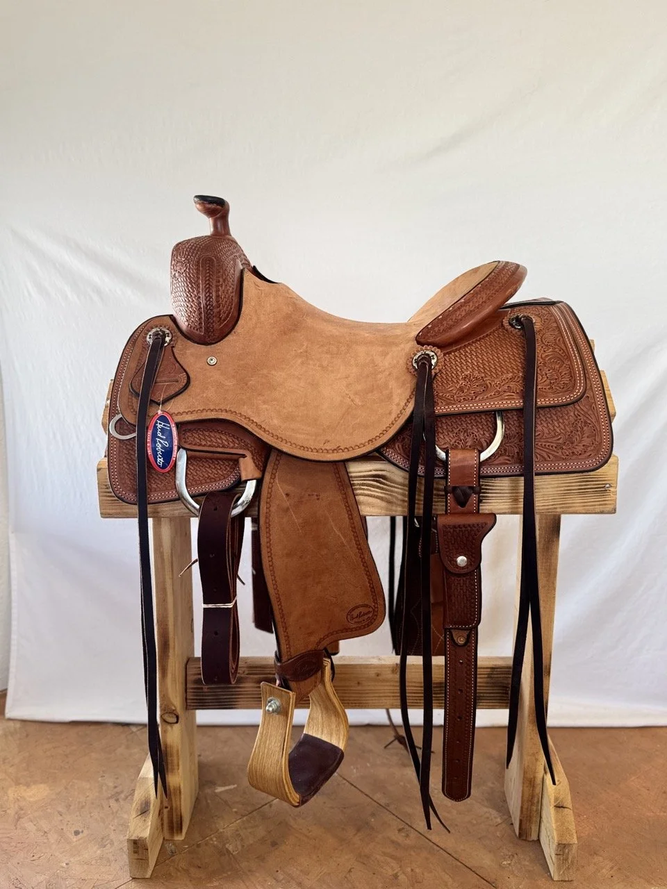 HR Signature Series Cowhorse