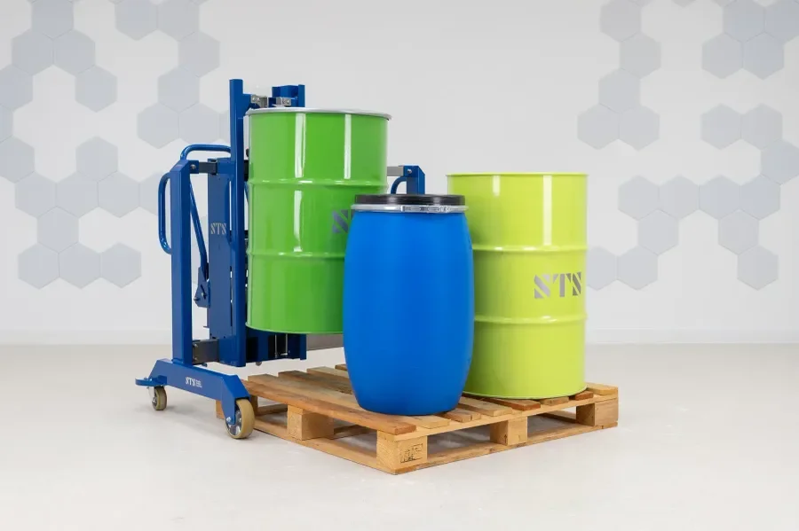 DTP04 Drum lifter picking up a 55 gallon steel drum from a pallet