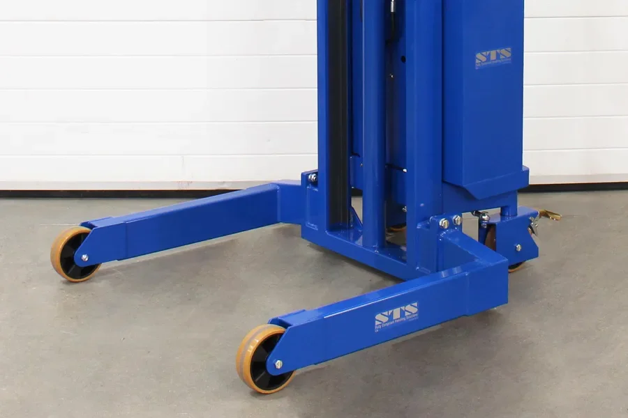 detail of legs of the machine