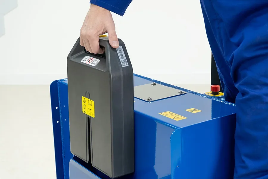 detail of teh quick change battery system