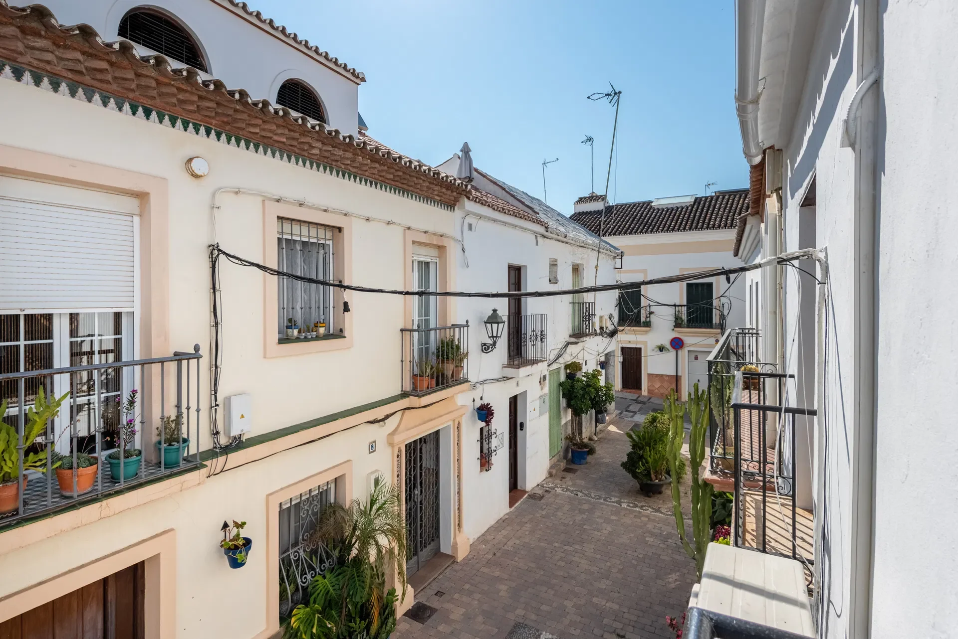 web-calle-azucena-5-townhouse-gokstudio-3.webp