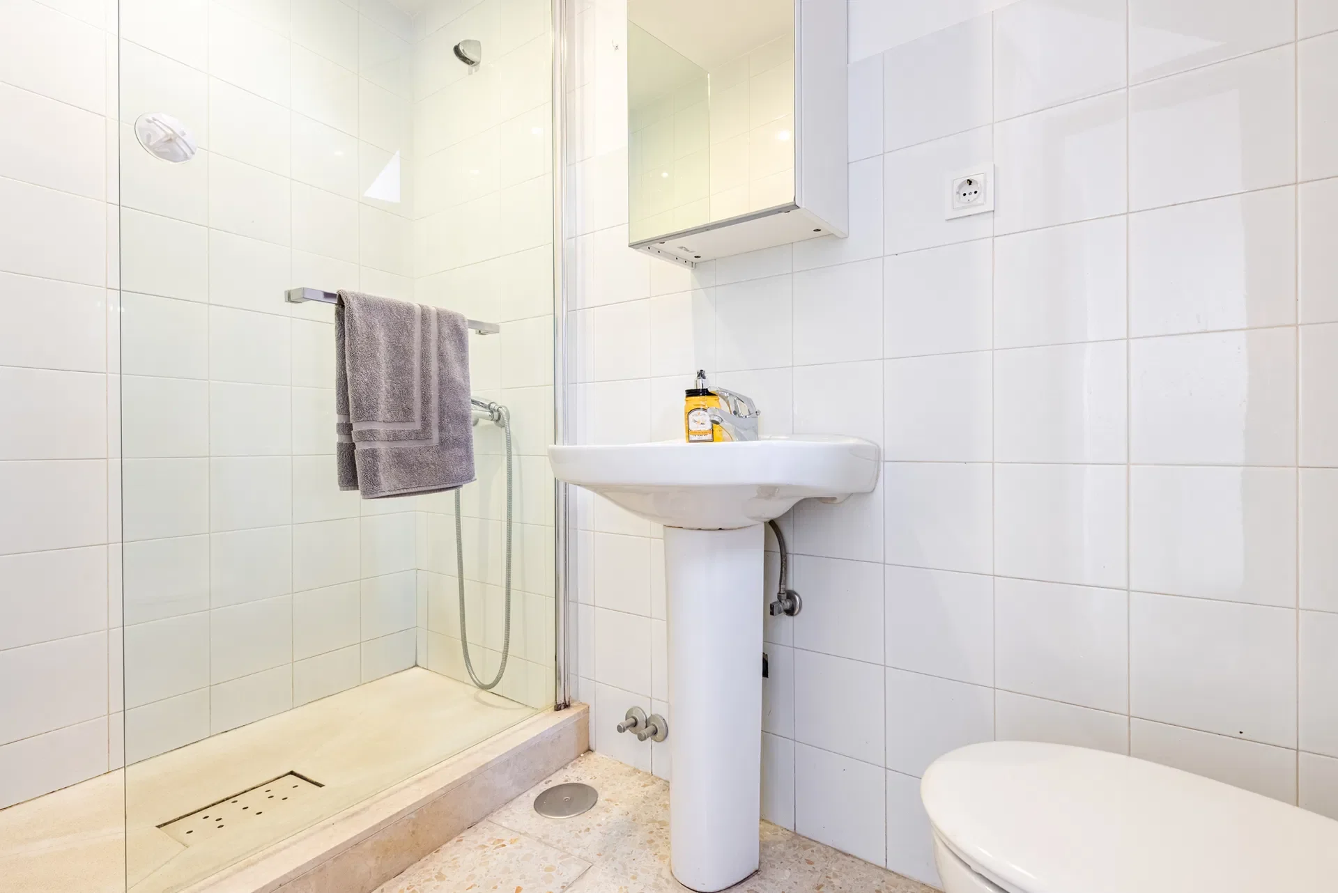 web-calle-azucena-5-townhouse-gokstudio-14.webp