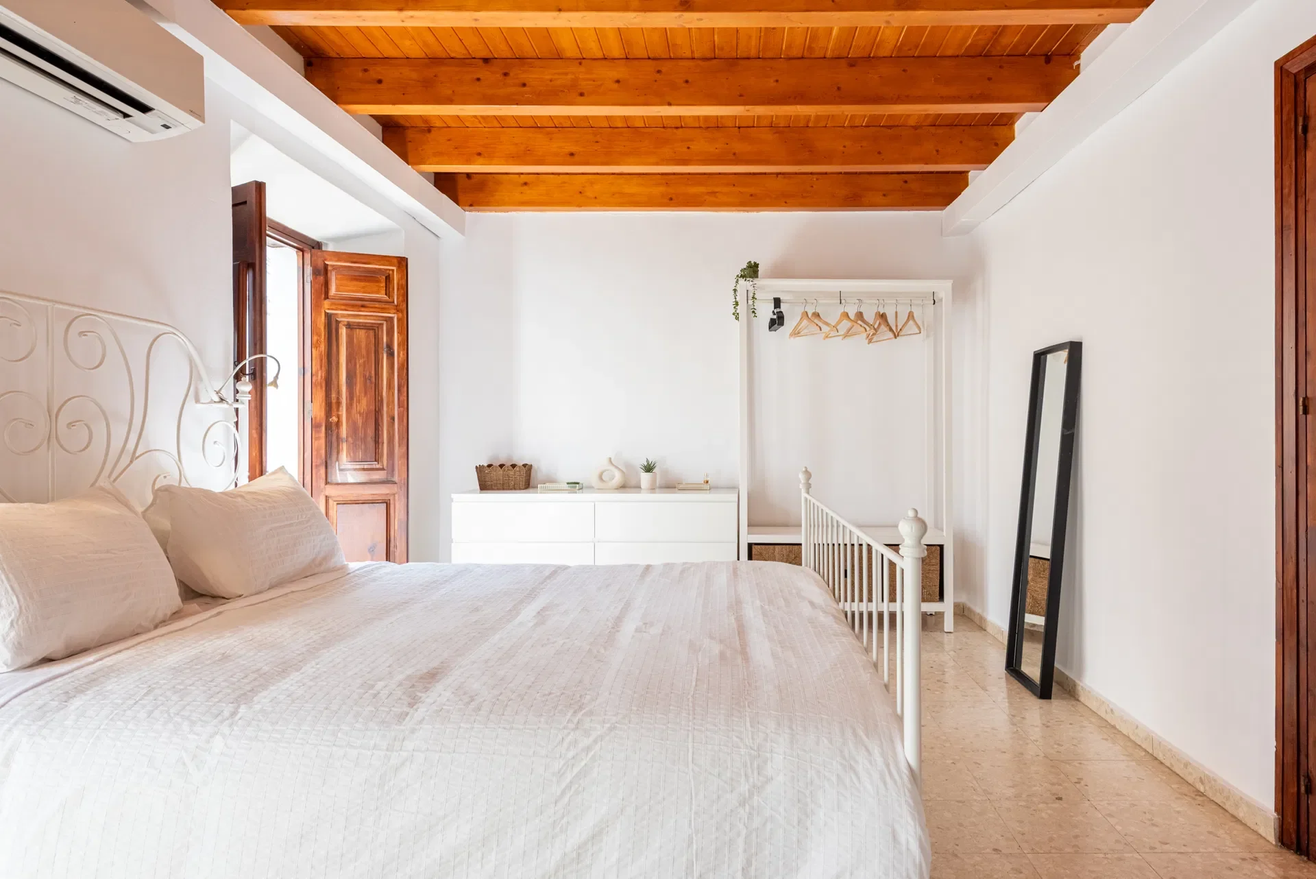 web-calle-azucena-5-townhouse-gokstudio-2.webp