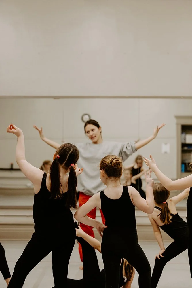CoursDansEncorps2023__WEB_creditAnnieFranceNoel-57.jpg
