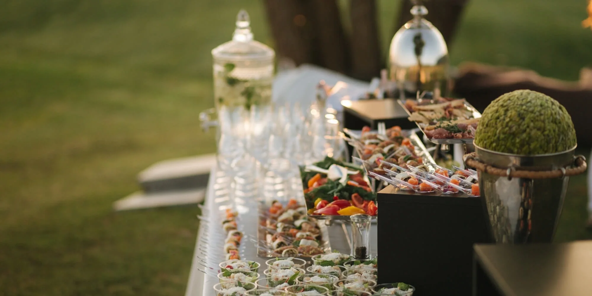 Corporate Retreat Catering: A 5-Step Guide to Planning a Summer Retreat