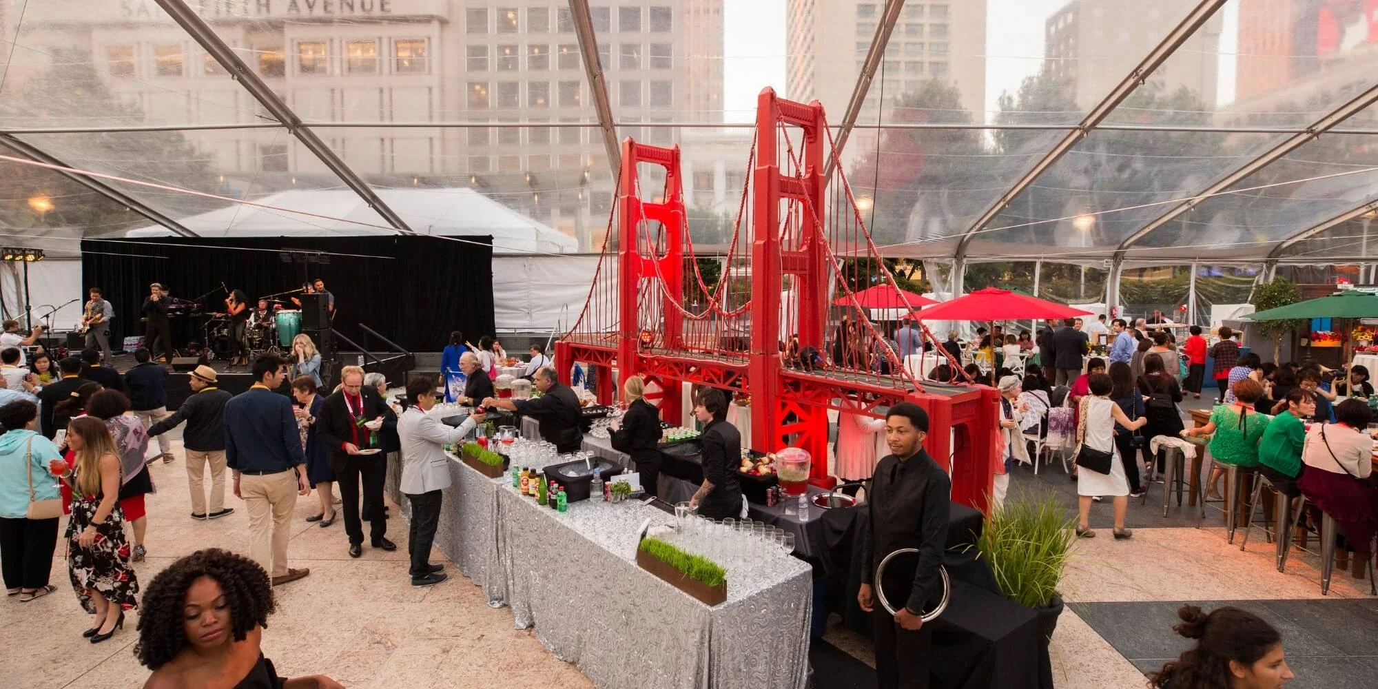 Corporate Lunch Catering: Why Companies Prefer Local Teams