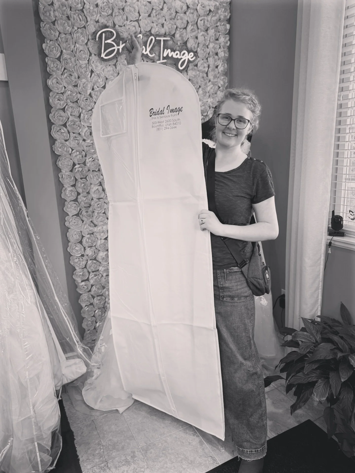 There is nothing better than a happy bride! ✨🤍
Find your dream dress at Bridal Image AND save money when you purchase during our End-of-Year Sample Sale with designer gowns priced as low as $399! 💸👏🏻