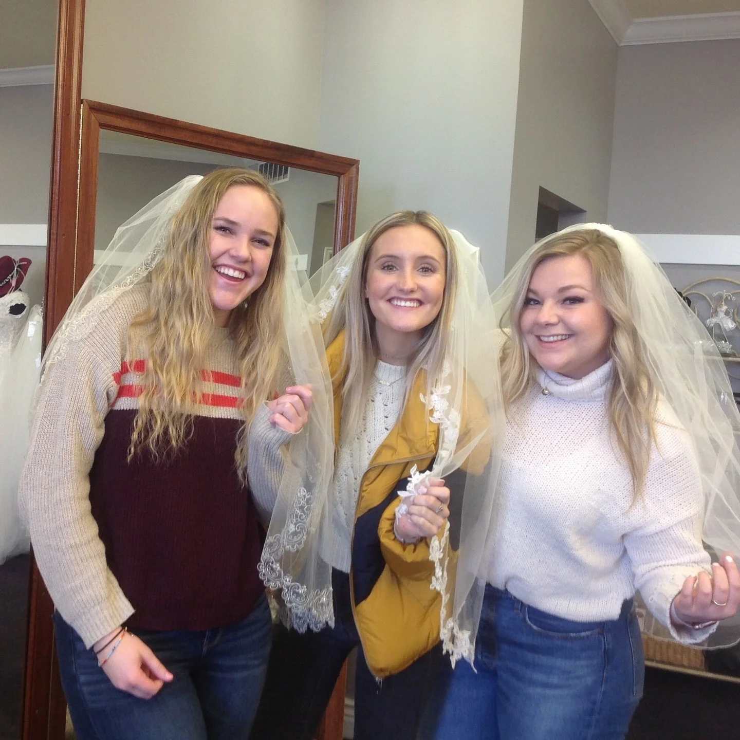 Do you know a bride who LOVES to save money?!💸 

Veils are $30 off in honor of our upcoming Diamond Anniversary! 💎✨👏🏻 Take advantage while you can&mdash; offer ends March 31st 🍀💎