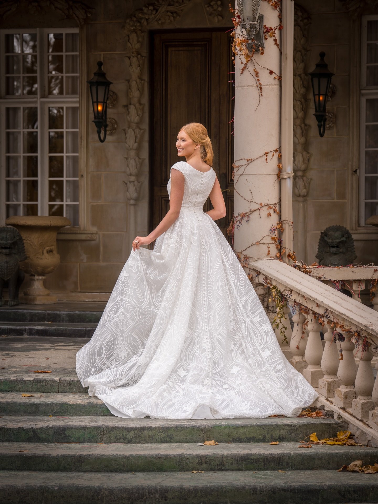 Dreaming of a statement gown that still feels classic?
Claire is bold, elegant, and unforgettable in all the right ways ✨
Exclusively at Bridal Image, April 17&ndash;25
Enjoy 10% off during our Barbie Anne Designer Event
Book your appointment before 