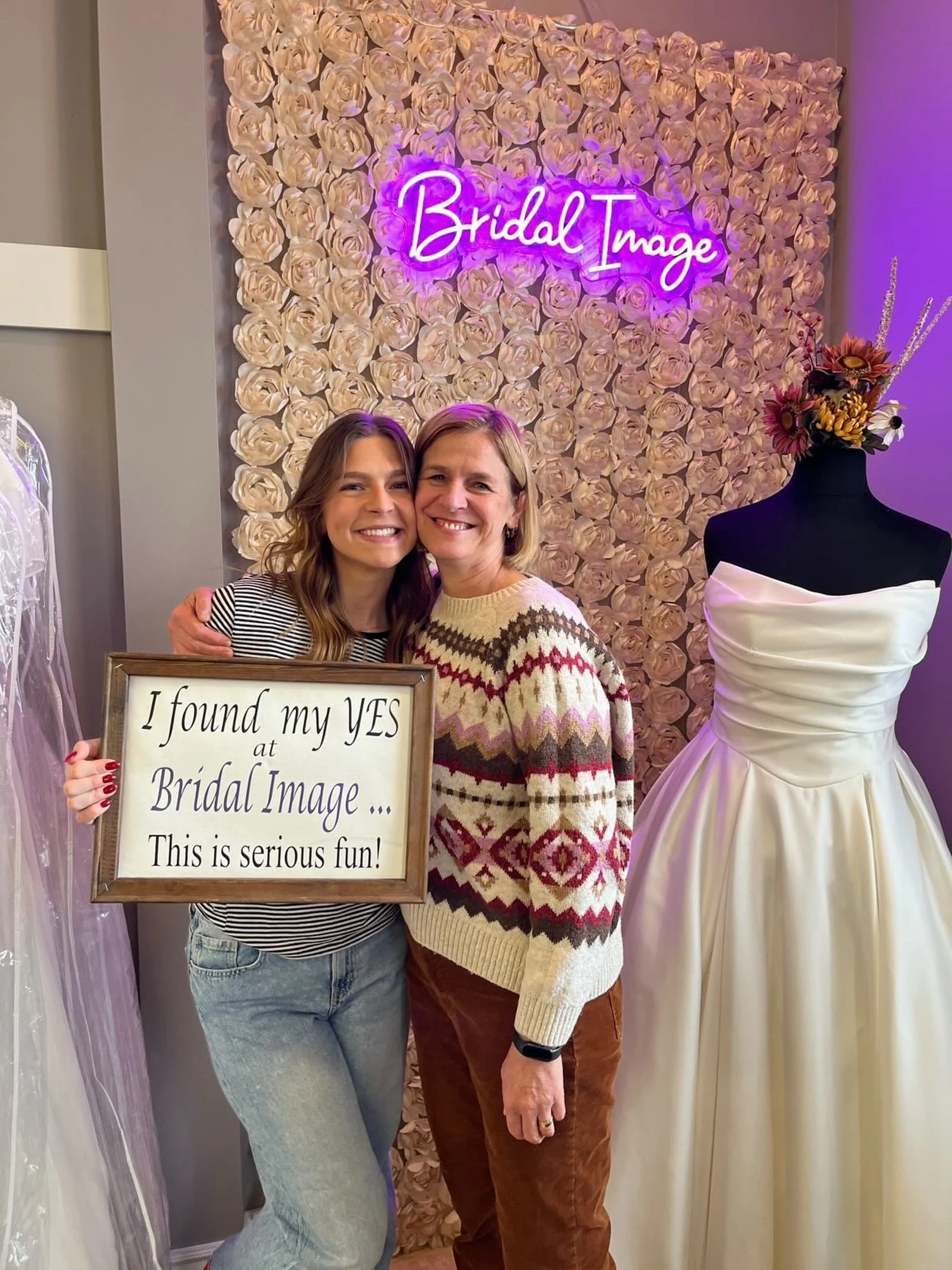 AWE&mdash;how contagious are these smiles?! 🥹🫶🏻 
Dress shopping should always end this way&mdash; and Bridal Image makes sure of it. 🤍✨