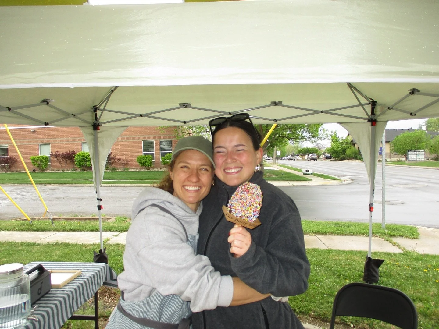 When your best bud comes to the stand on a rainy/windy day, and the pulls out her old camera to capture a shot. It better go on the gram. 

Then it reminds you of the whole crowd Daily Dip has behind us!

THANKS to everyone who comes to support us! Y