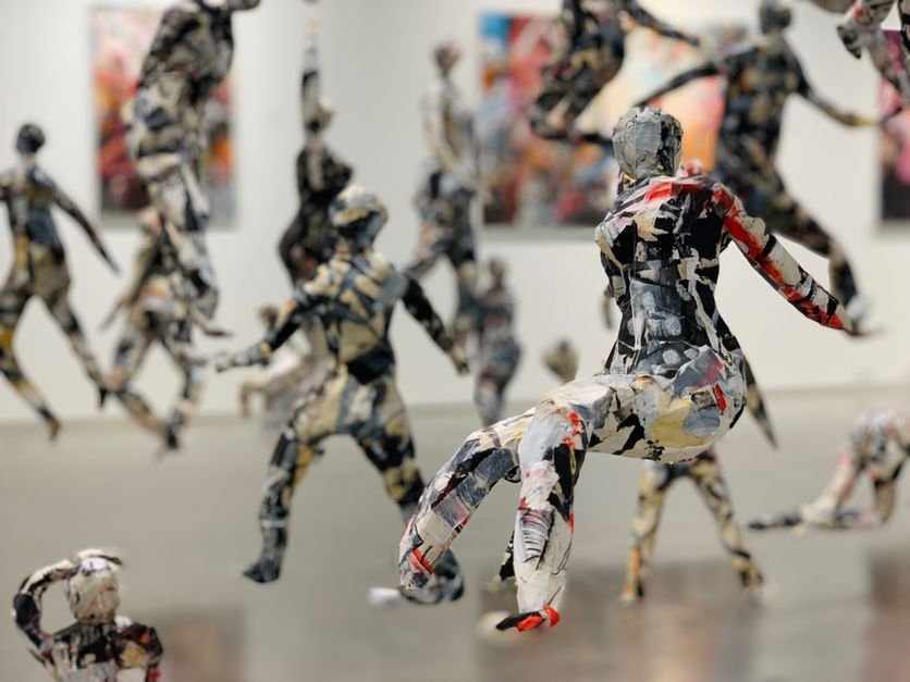 Storied Bodies
2022
Multi-figures installation, paper mache, painting scraps
45 x 45 in / 115 x 115 cm
Nfs
