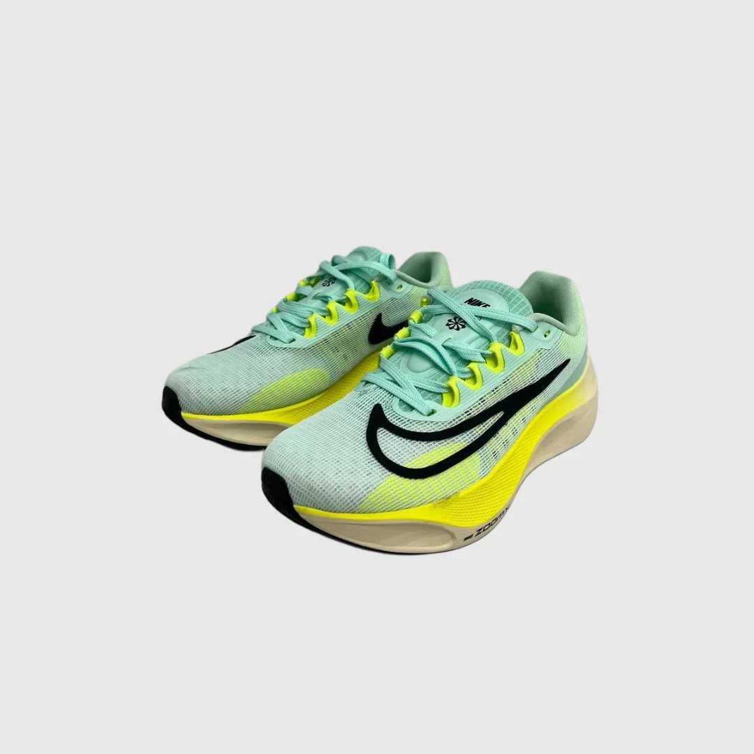 Nike Zoom Fly 5.jpg