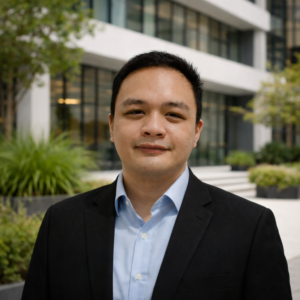 A profile photo of Kenneth Dwayne Gayas, Director of Marketing & Digital Strategy of SJR Energy & Commodities Group