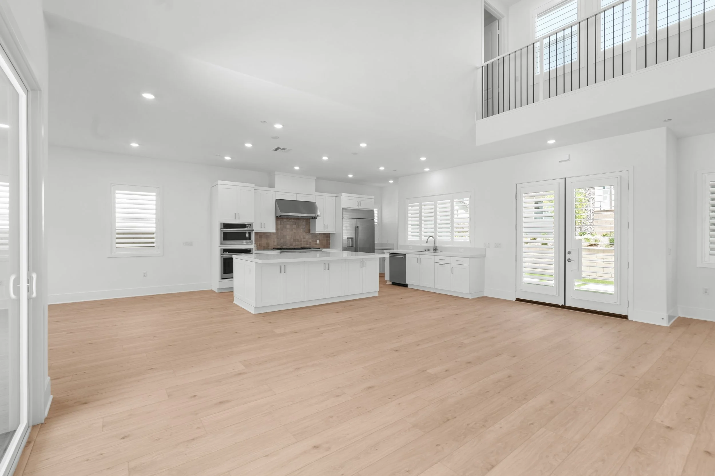 irvine-ca-luxury-real-estate-open-concept-living.jpg