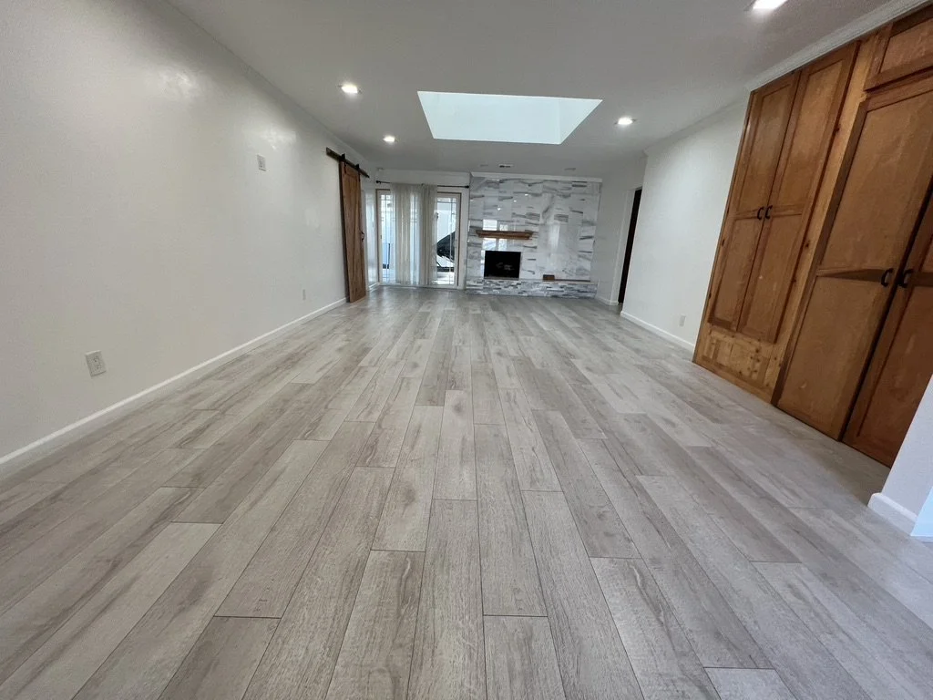 8312 Devenir Ave 07.jpeg