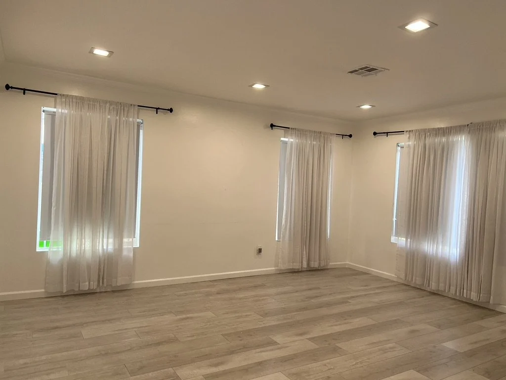 8312 Devenir Ave 09.jpeg