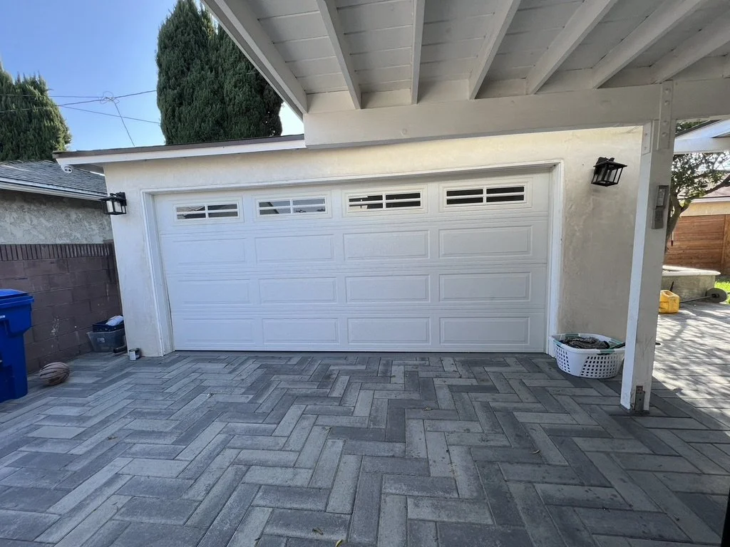 8312 Devenir Ave 21.jpeg
