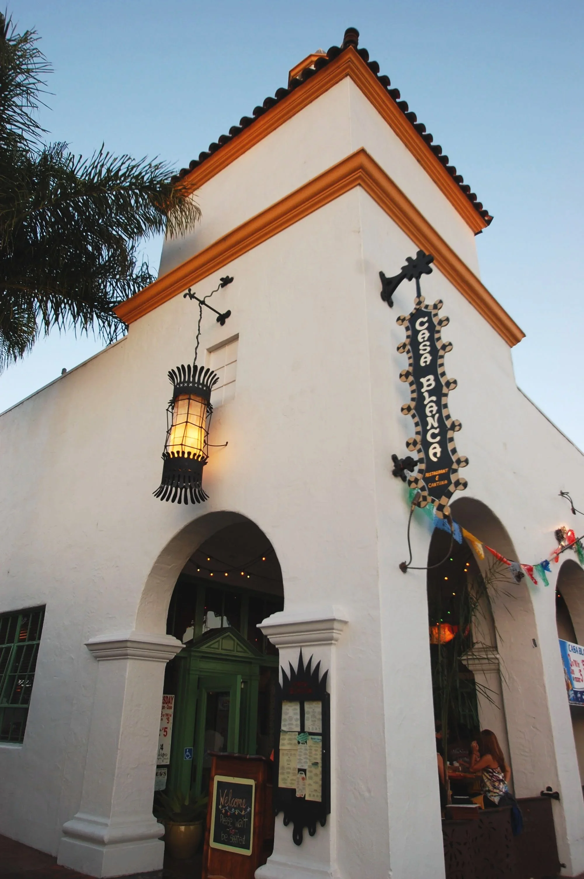 Casa+Blanca+Restaurant_Exerior1005.jpg