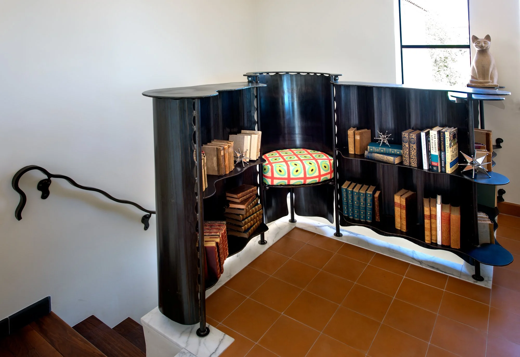 ElJardin-Bookshelf-Balustrade-WayneMcCall_Spaces_Master47.jpg