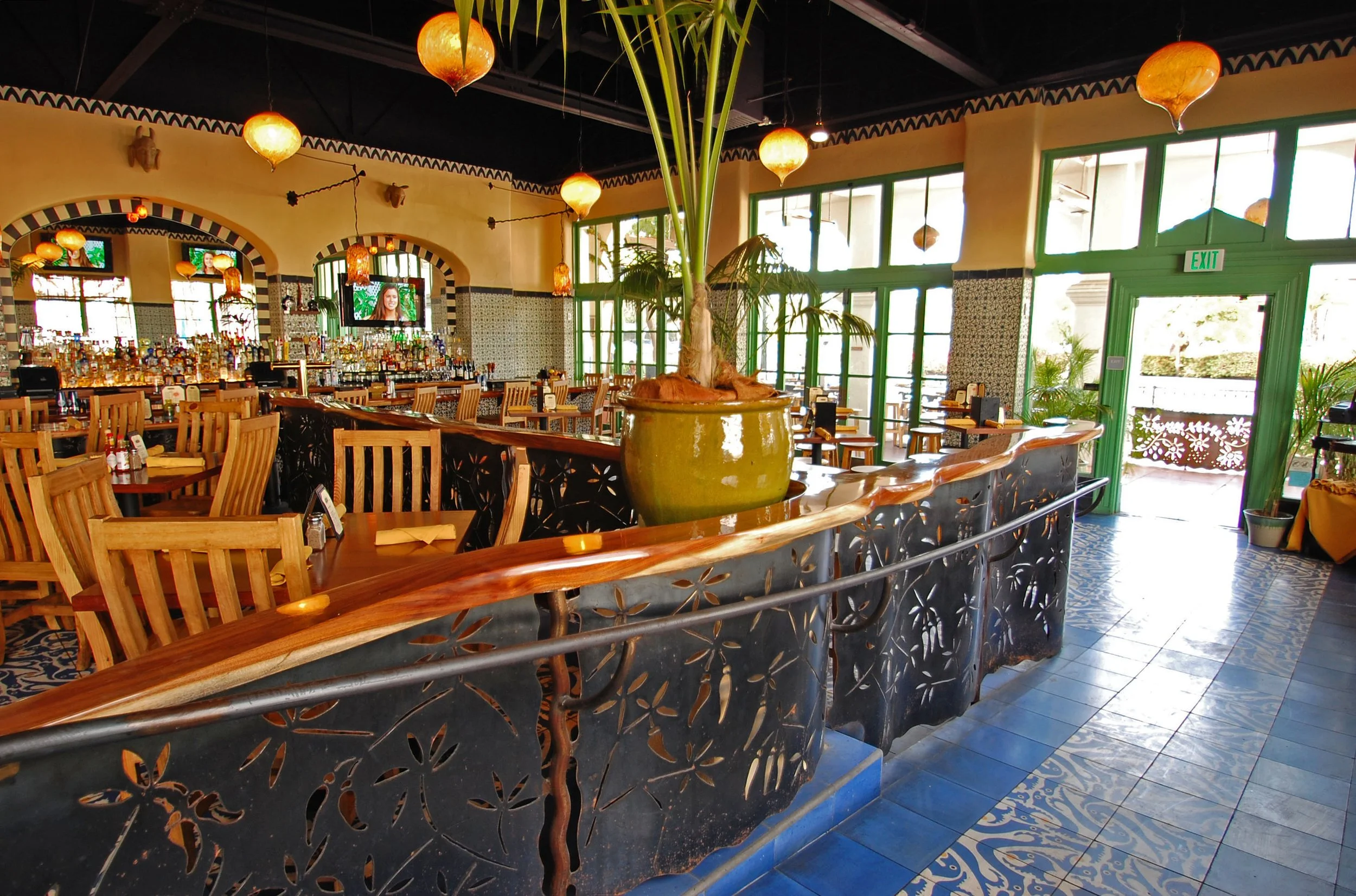 Casa Blanca Restaurant_Interior1114.jpg
