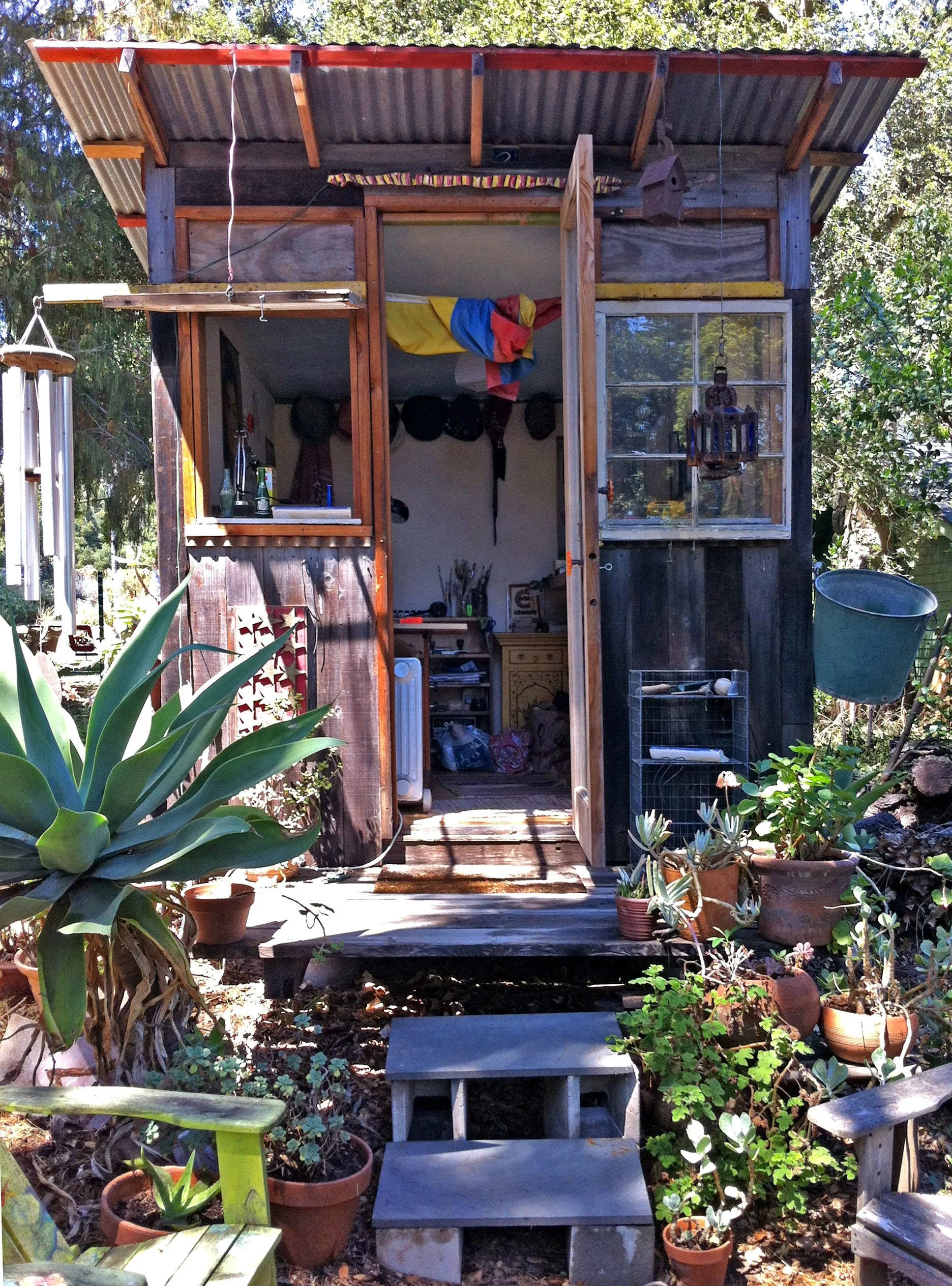 Huts_Exterior1007.jpg