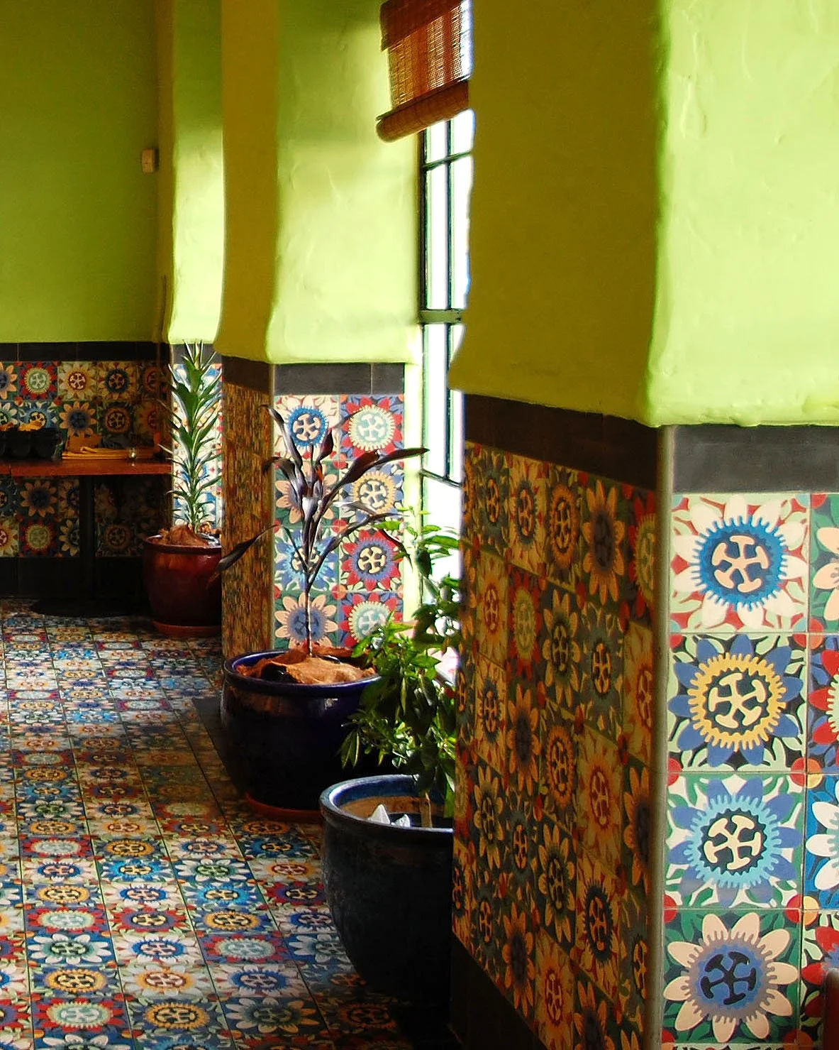 Casa Blanca Restaurant_Interior1103IG.jpg