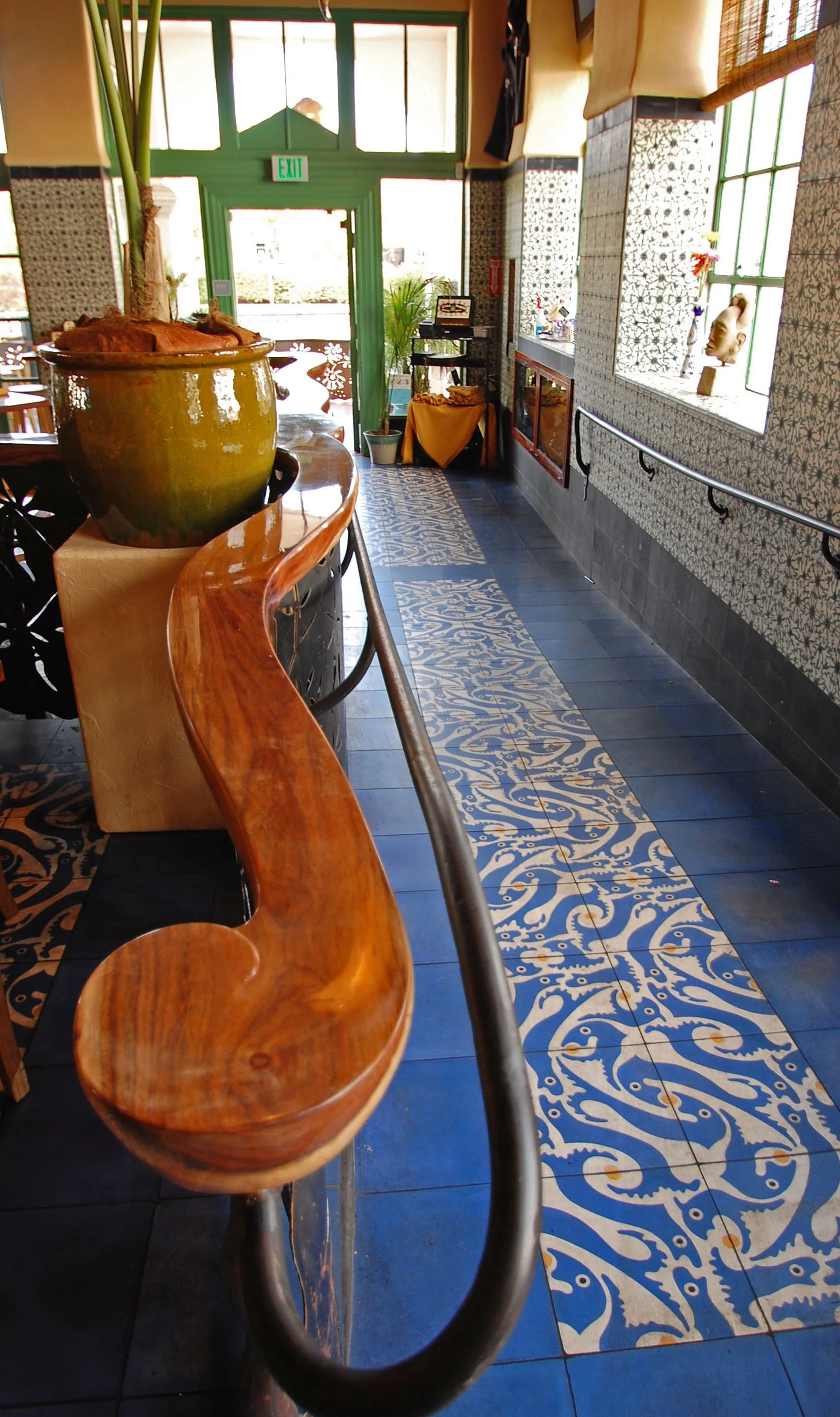Casa Blanca Restaurant_Interior1107.jpg