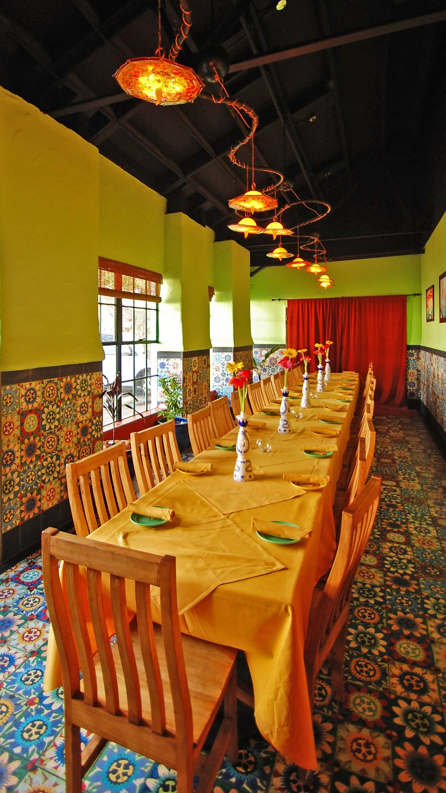 Casa Blanca Restaurant_Interior1104 IG.jpg