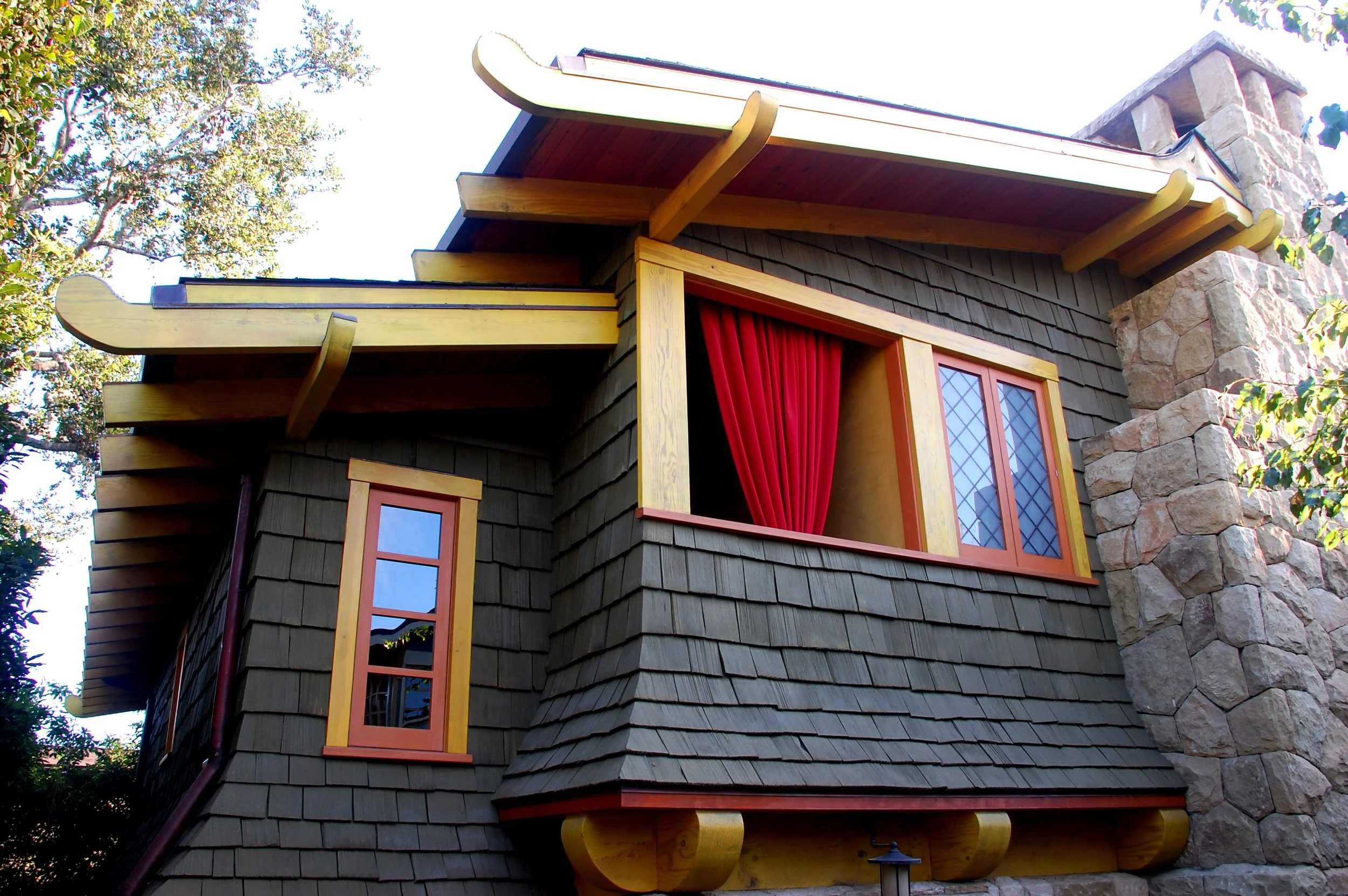 Sola Street Bungalow_Exterior1007.jpg