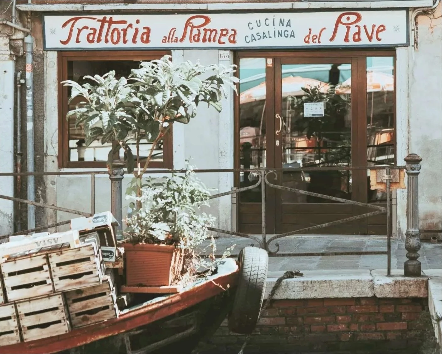 Types of Italian Restaurants, Explained