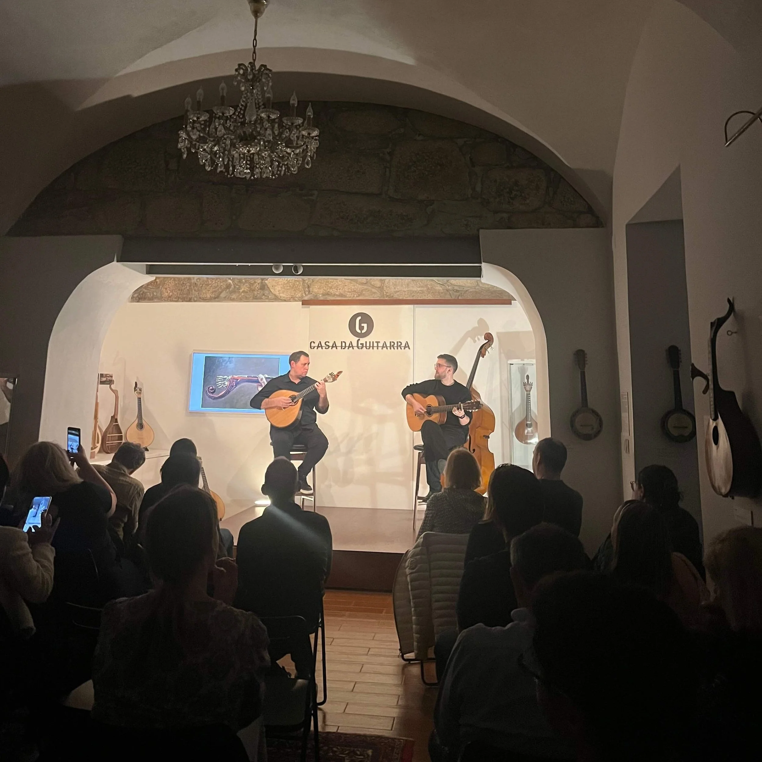 A Fado performance at Casa da Guitarra.