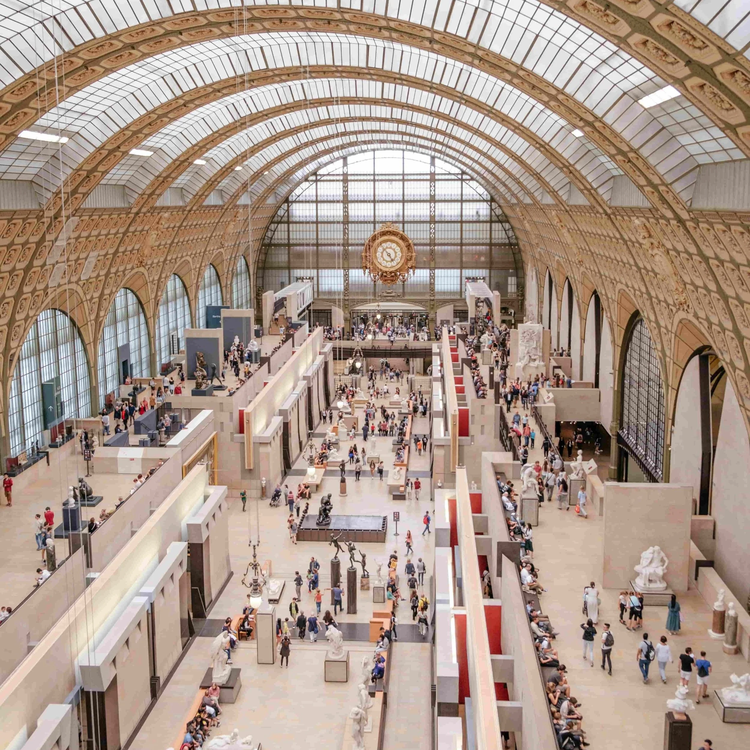 A view of Musée d'Orsay from its second level.