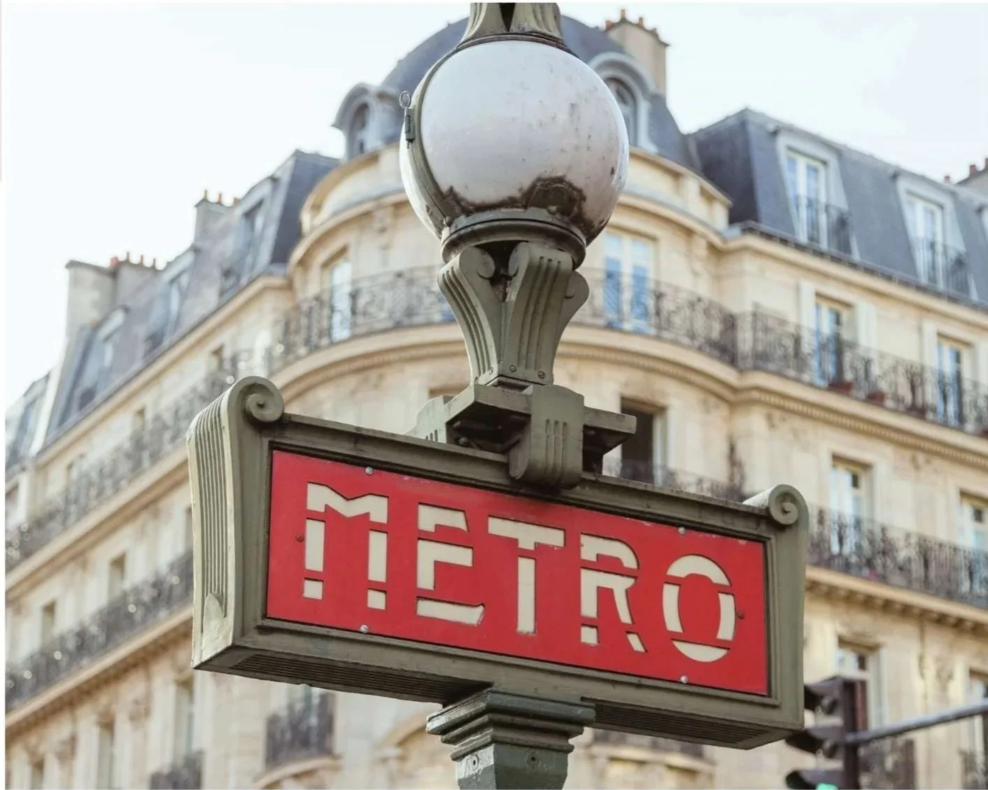 A metro sign in Paris.