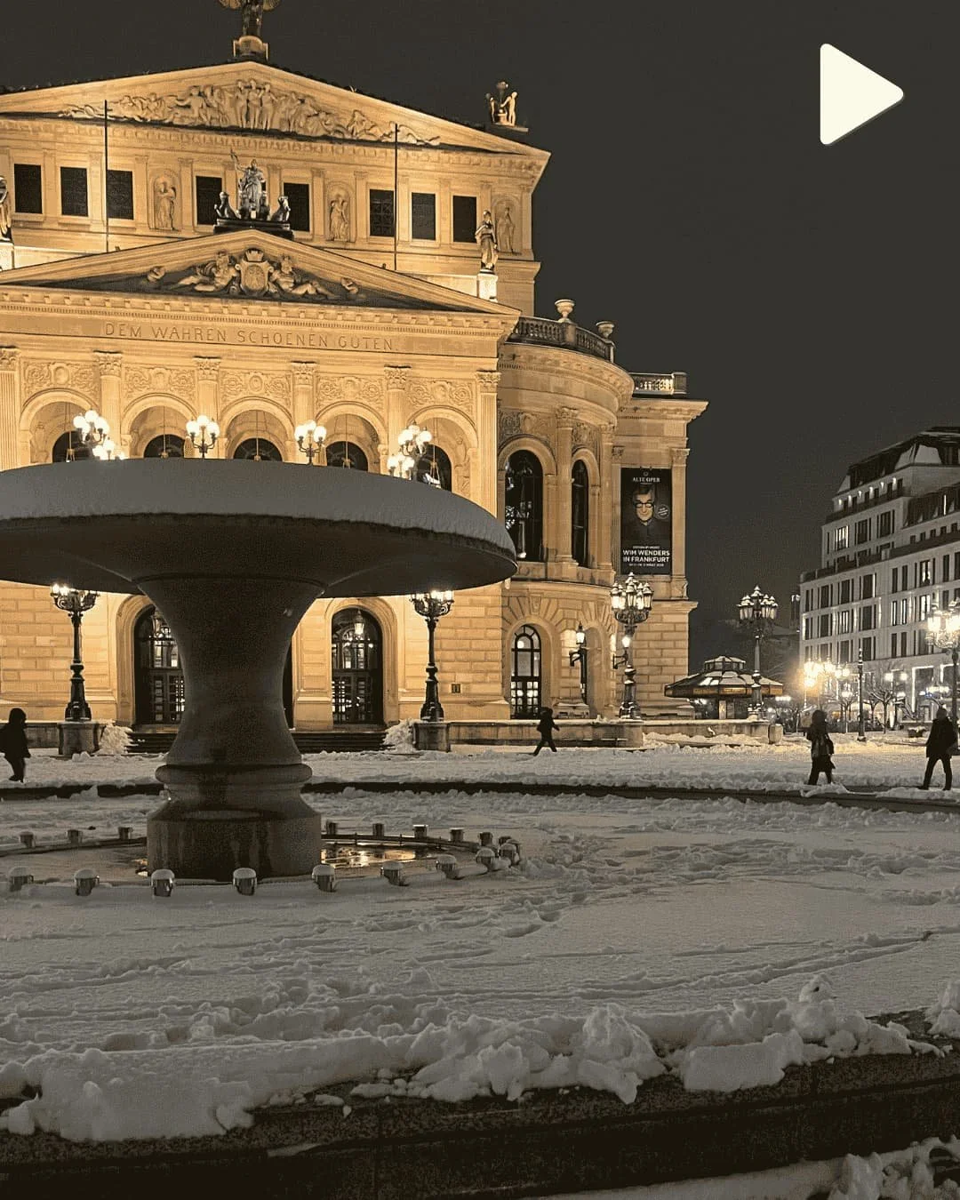 IG - Alte Oper Winter.jpg