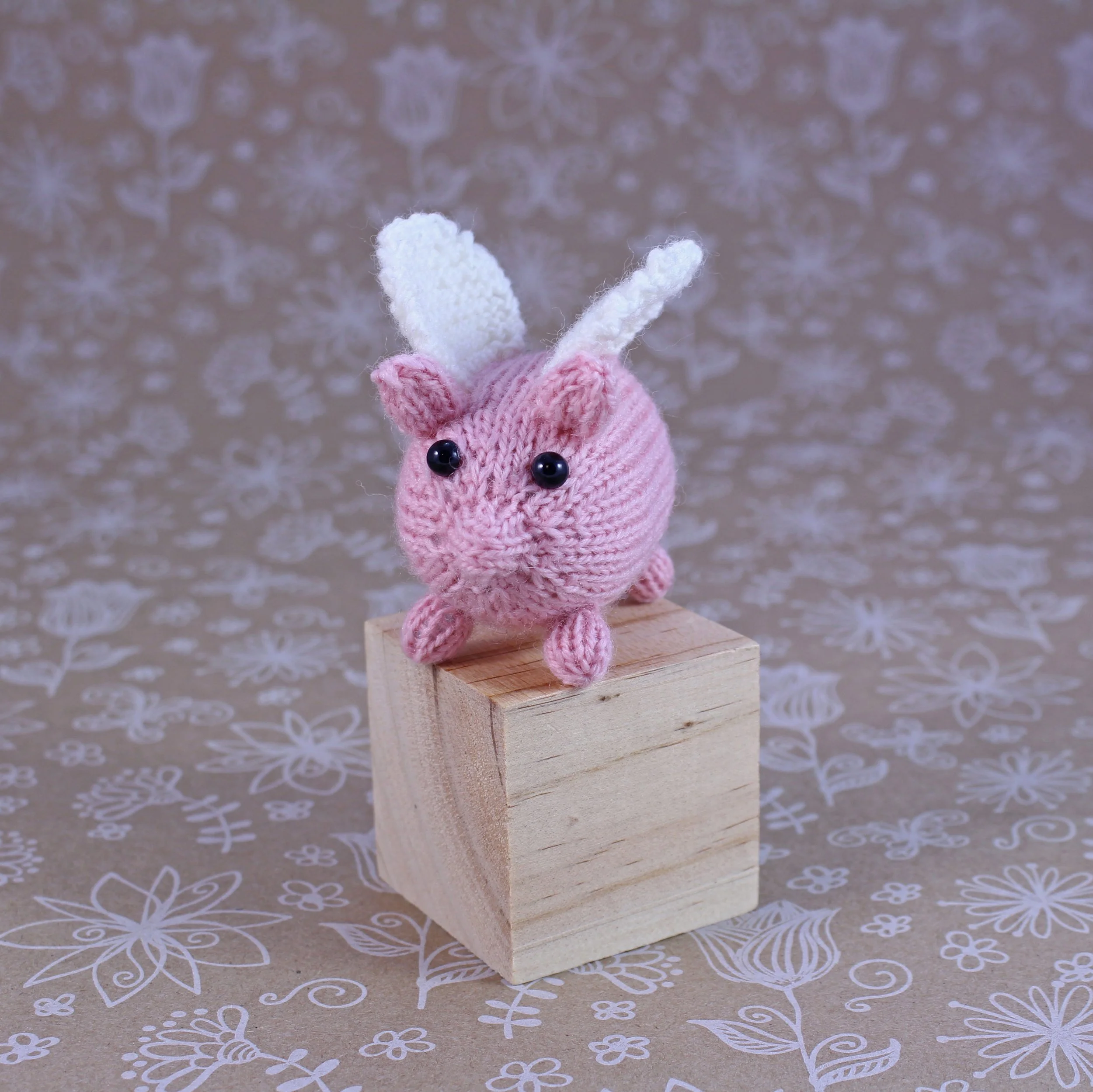 KnittedPigWithWingsFront.jpg