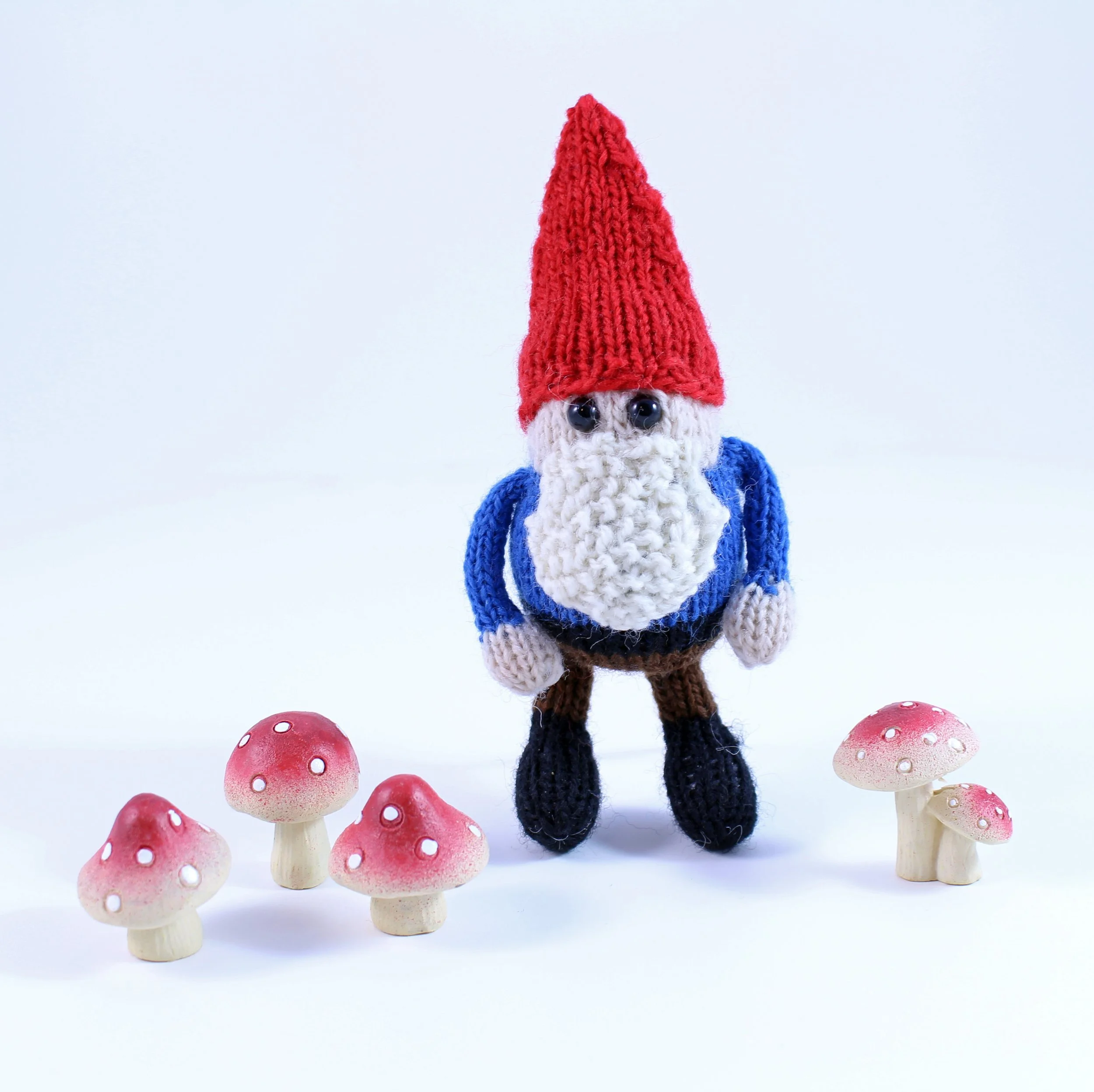 pocketgnomewithtoadstools.jpg