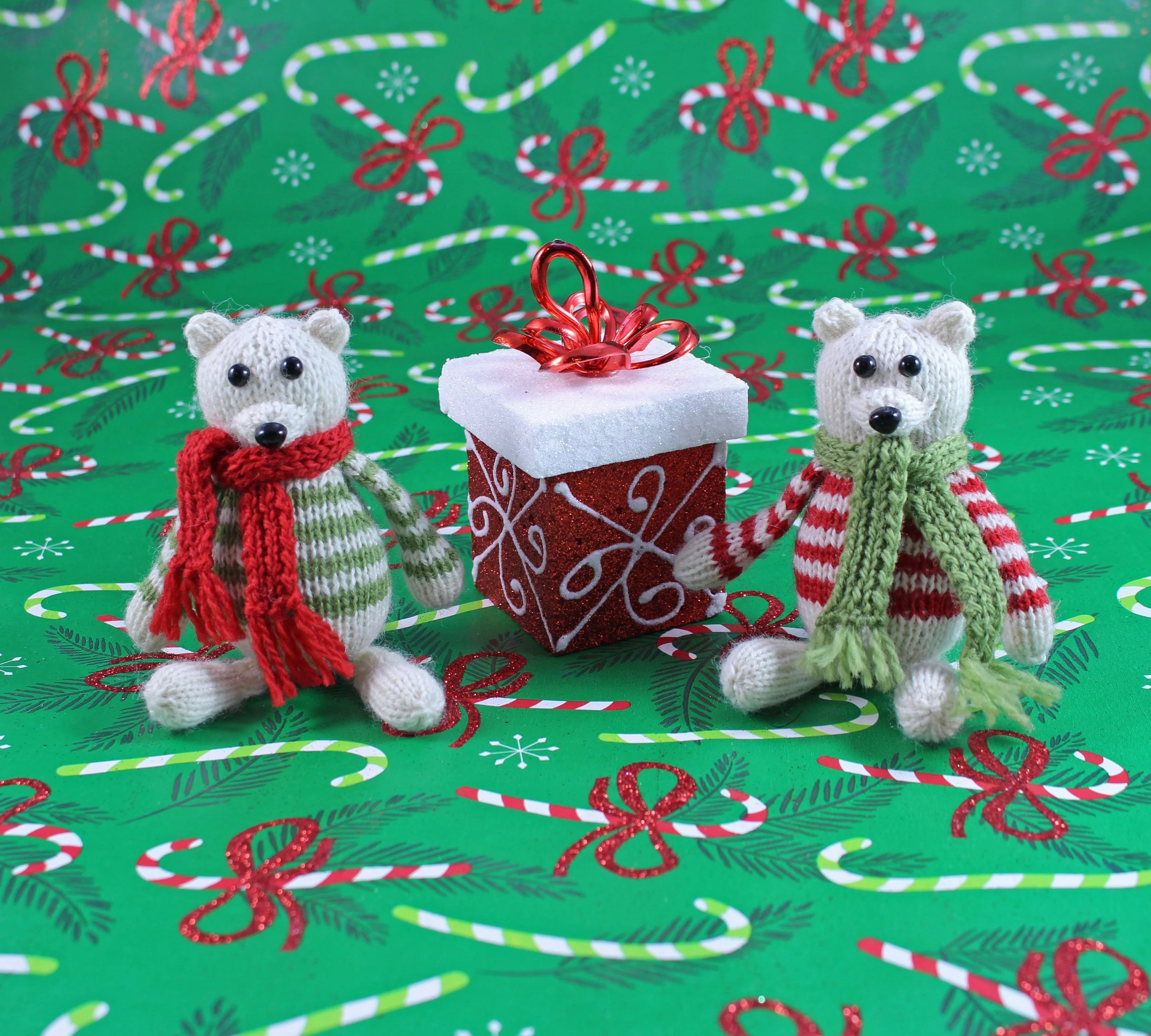 WickedlyPeacefulPolarBearKnittedChristmasOrnamentWithPresent.jpg