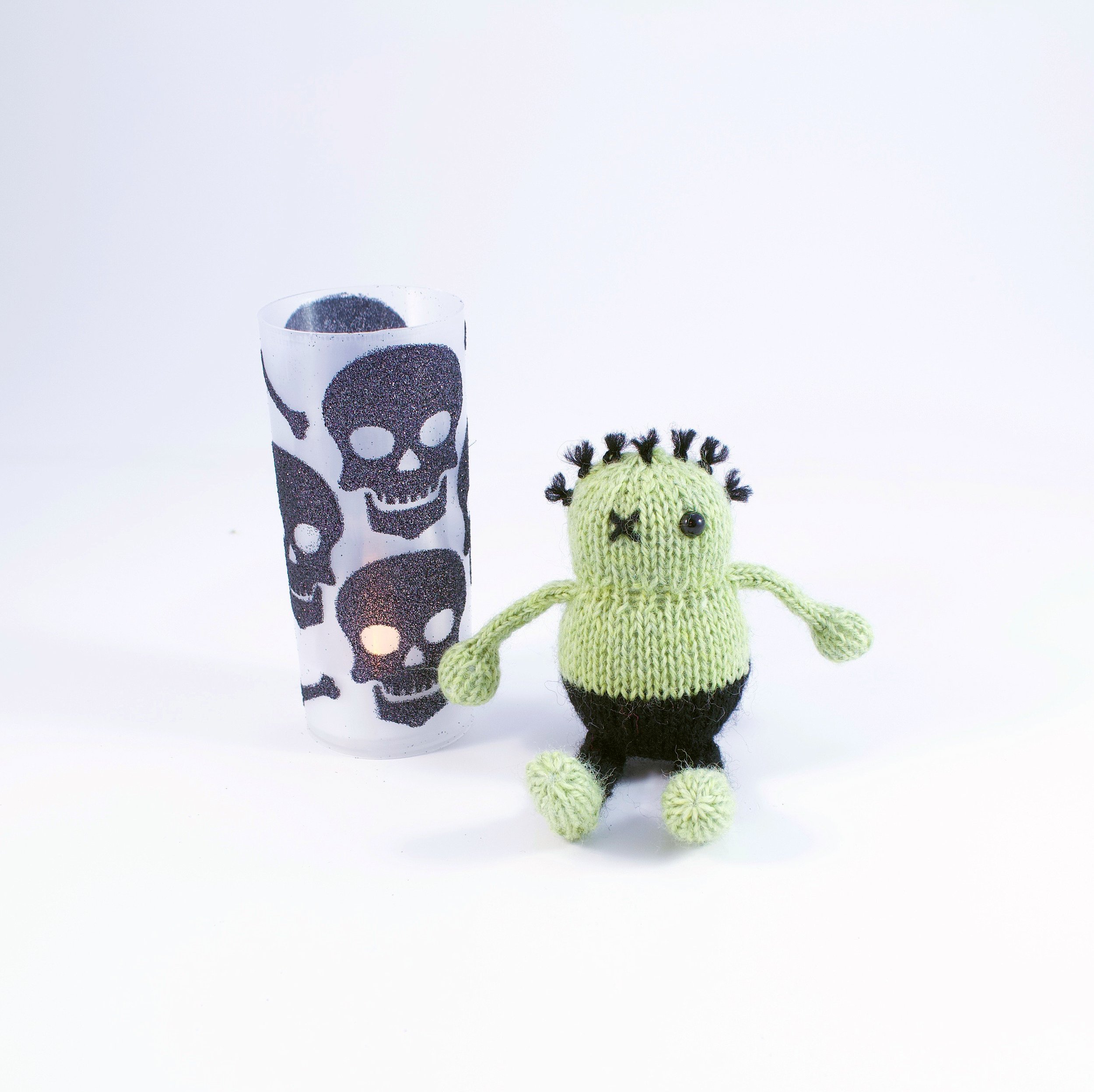 KnittedPocketZombieWithSkullCandle.jpg