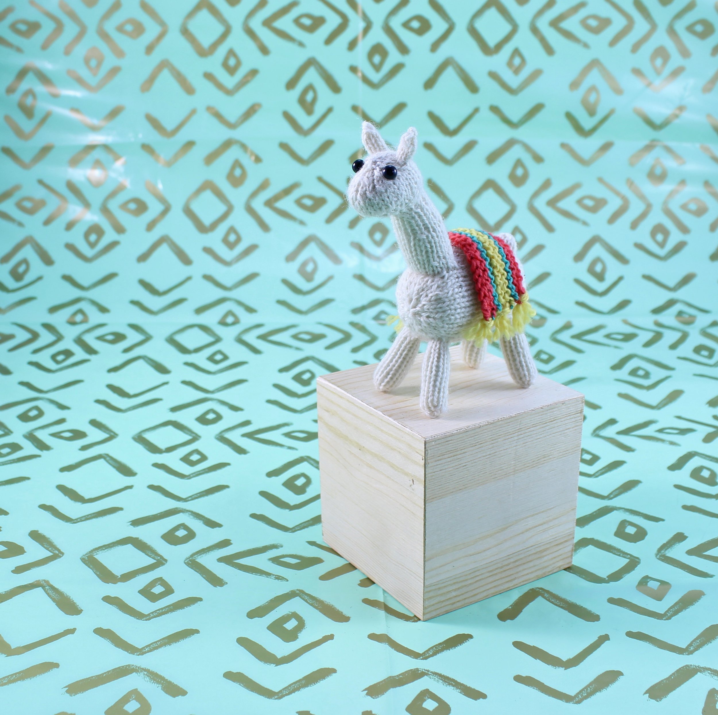 llamaonblock.jpg