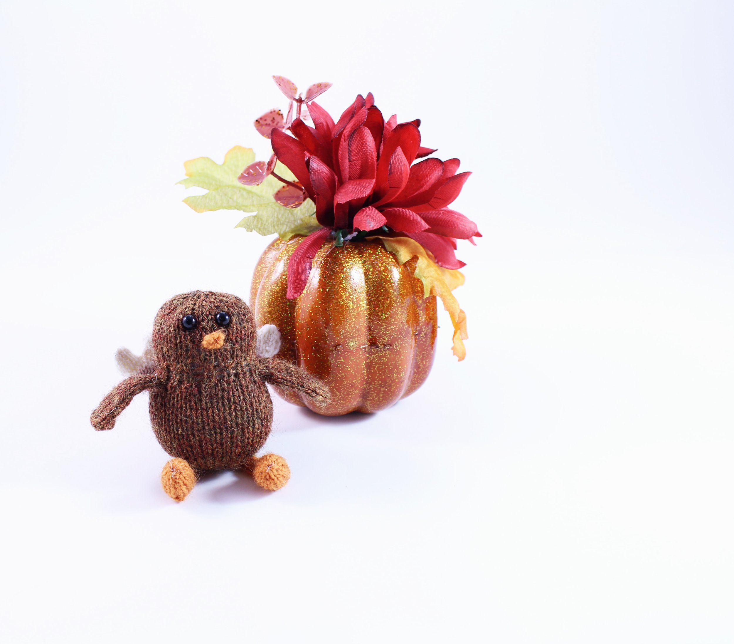 KnittedPocketTurkeyWithFloralPumpkin.jpg